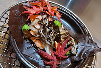 福井サーモンと九頭龍の朴葉焼き 越前おろし蕎麦